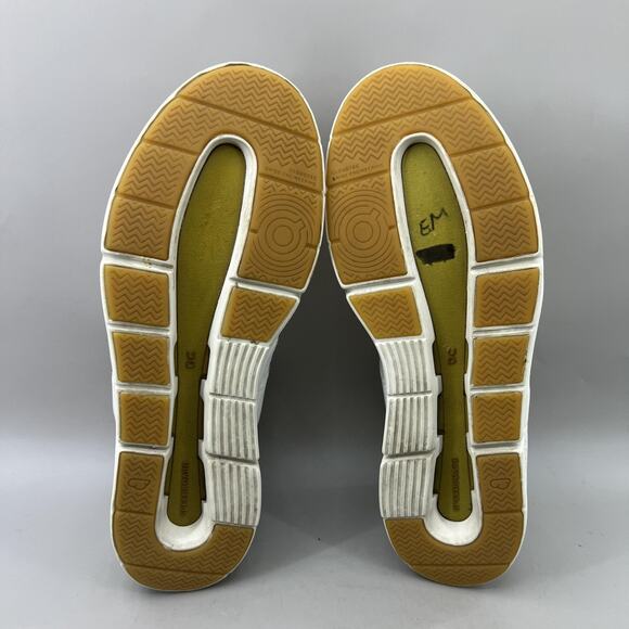 On Running The Roger Clubhouse Shoes Men Size 9 White Leather Tennis Sneakers - Picture 7 of 8